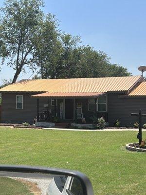 Robert's Siding & Metal Roofing