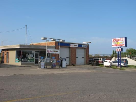 Bert's Deep Rock Serv