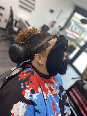 KM Barbershop & Nail Studio