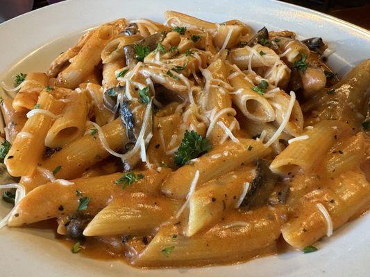 Chicken penne, ala vodka