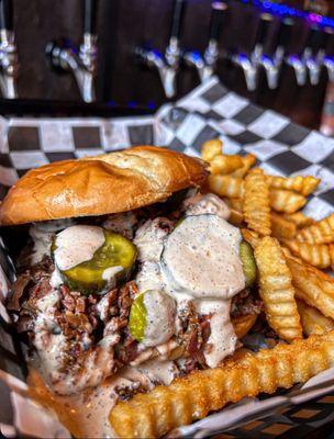 Insta: @mmmashterchef Chopped brisket sandwich