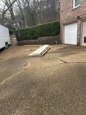 This is the photo that I took and sent him that they wanted you don't see any broken pieces that one piece on the side is 100% not broke