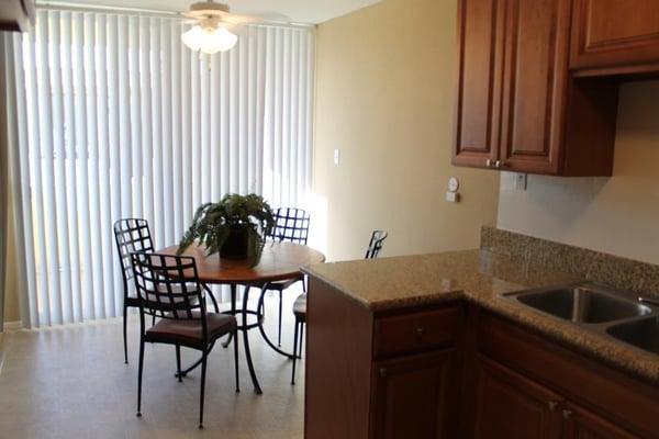Woodlake Manor Apartments