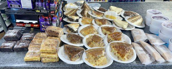 Pies and cakes made by locals ! Chocolate pie banana pudding lemon meringue and much more ! Chess pie