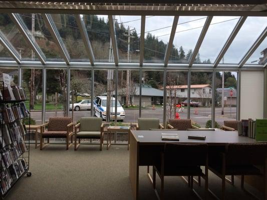 All these beautiful Windows bring so much light in m, even on rainy days.