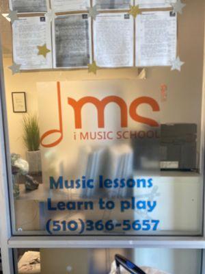 iMusic School