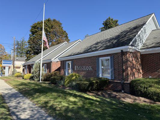 Ives Bank