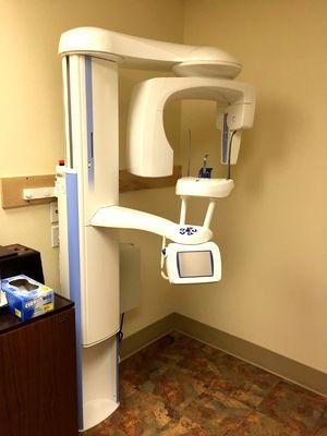 Digital dental X-ray at Ronald G Deriana's cosmetic dentistry in Tucson, AZ 85704