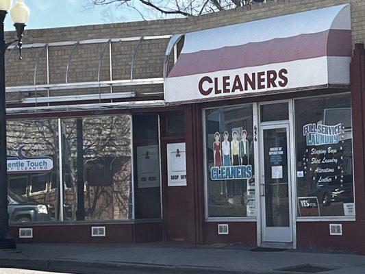 Finer Cleaners Tailors & Laundry