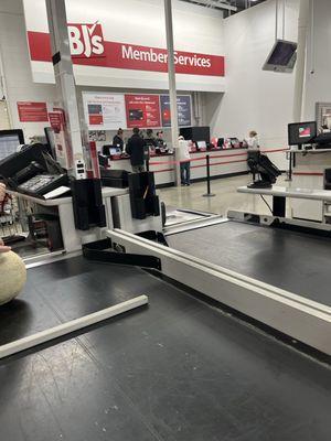 BJ's Wholesale Club Gas Station