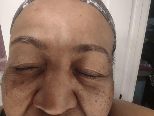 All Natural Threading Eyebrows by Manisha