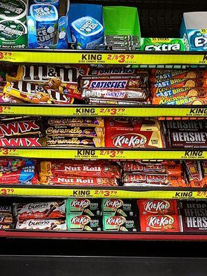 Holiday Stationstores