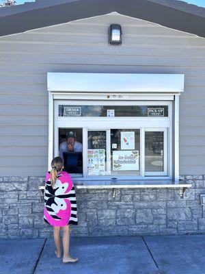 Concession stand for treats