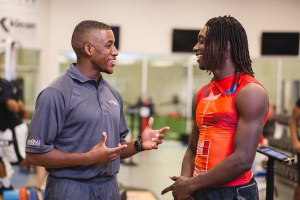 Expert coaches with extensive experience in sports science, kinesiology and strength conditioning