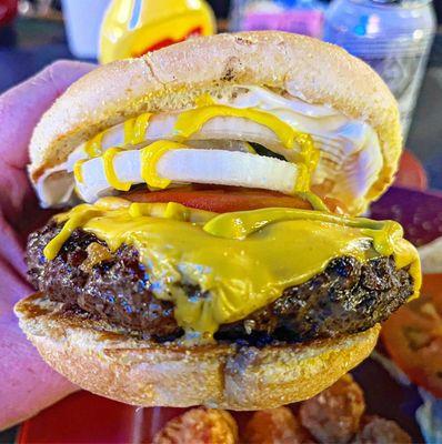 Horseshoe Lounge & Restaurant