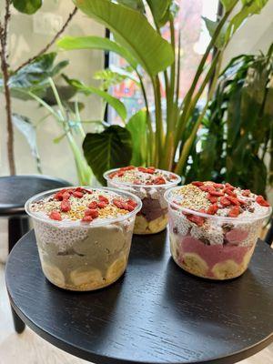 Blue spirulina, classic açaí, pink dragonfruit