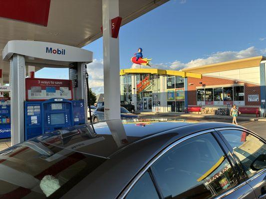 Ricky Rocket's Fuel Center