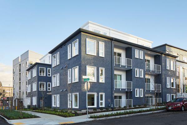 330 Dekum Apartments