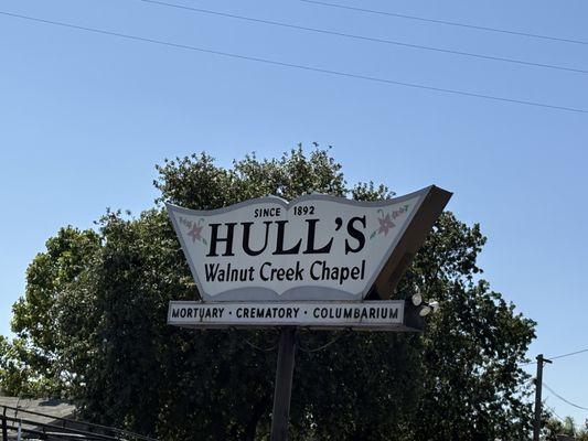 Hull's Walnut Creek Chapel