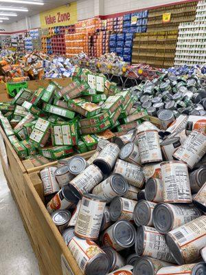 Look how organized the food is I wished my room was like this but anyways Perfection is the place to be at Bingzz