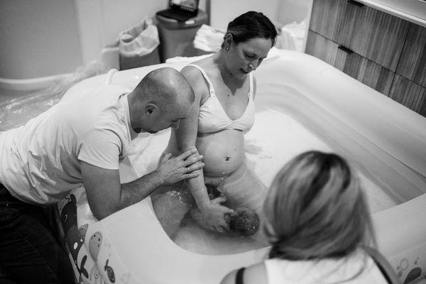 Embracing the sacred - birthing in harmony, with Lindsey holding space