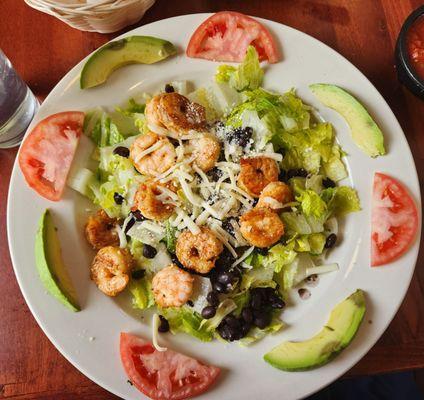 Caesar salad with shrimp