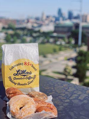 LaMar's Donuts and Coffee