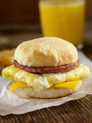 Breakfast sandwiches, quiches and juices