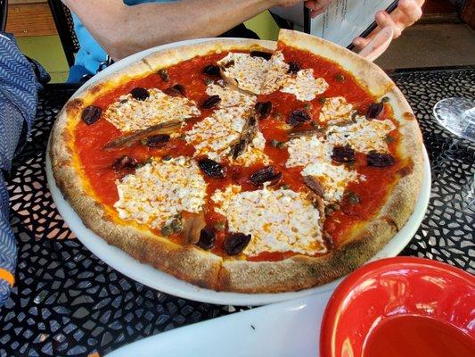 Pizza Puttanesca