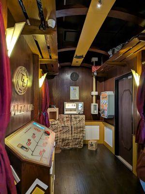 Escape Room: Timeliner:Train Through Time