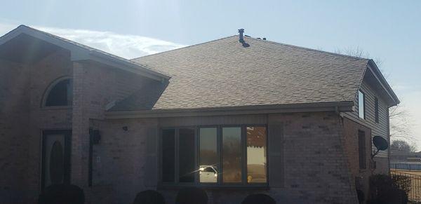 Complete Roof Replacement in Matteson,IL.