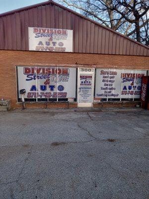 Division Street Tire & Auto