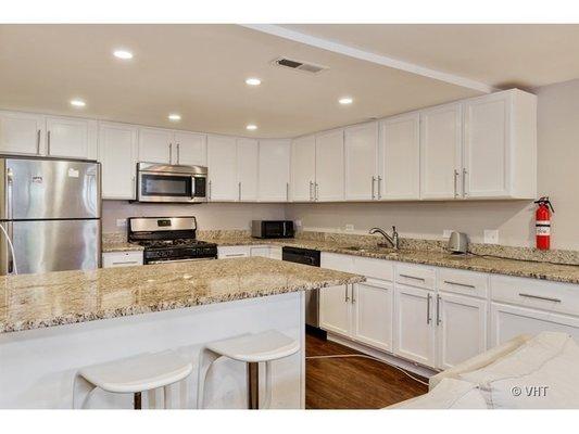 Remodeled all 3 floors, located in south loop area, still ready for a new buyer.