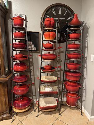 I love the brand Le Creuset, but the service at the Cabazon outlet is horrible.