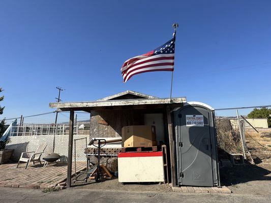 Best & Last Fruit and Nut Market