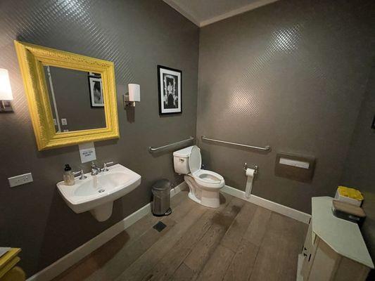 Drybar - Lincoln Park