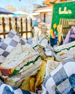 Leola's Cafe and Coffee House