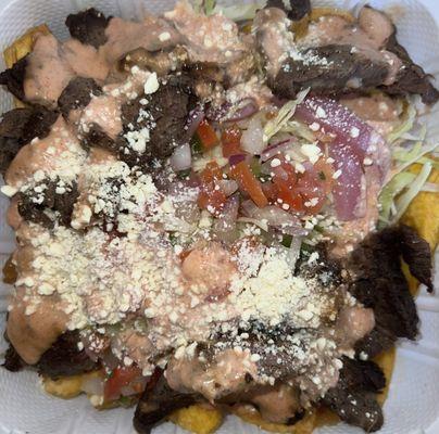 Tajadas Con Carne Asada