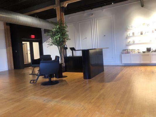 The new salon is so pretty!