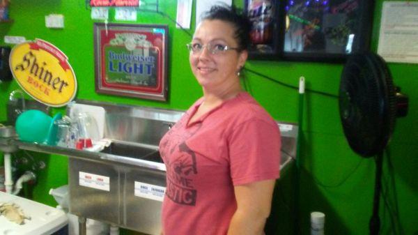 Open 3 weeks one of the owners Kristal.Down south hospitality.