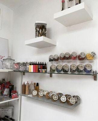 Custom vegan makeup ingredients!