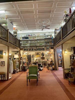 Antiques Marketplace