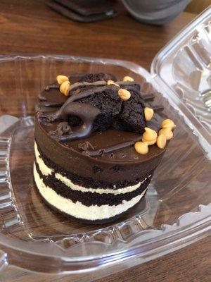 Peanut butter chocolate cake