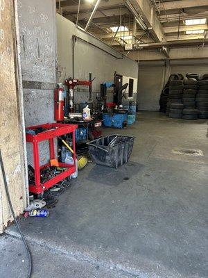 24 Hrs Used and New Tires