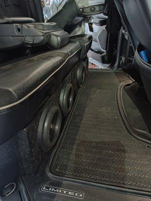 jobs from panchocisco tunes car audio in the pass