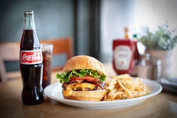 Giuliana’s Just for You Cafe