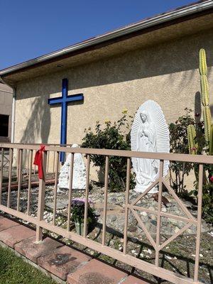Our Lady of Guadalupe and Juan Diego statues