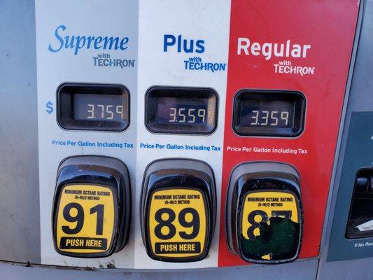 Watch which button you press. They are in reverse order from most stations.