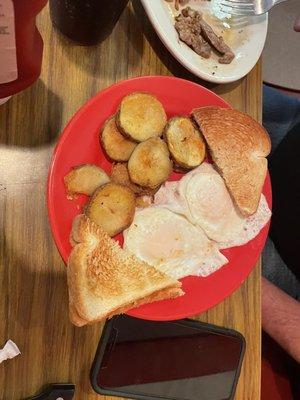 Eggs and home style potato