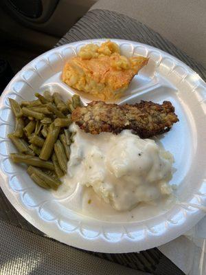 Cube steak, mac and cheese, mashed potatoes with white gravy and green beans. Christmas work lunch(smh)